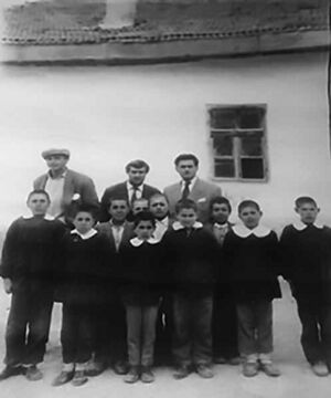 Mikaila Eski Resimler Inler Katranci pdf s373 o1548 008.jpg