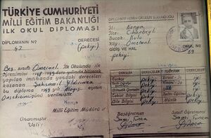 Sahismail Yildirim ilkokul diplomasi 1949.jpg